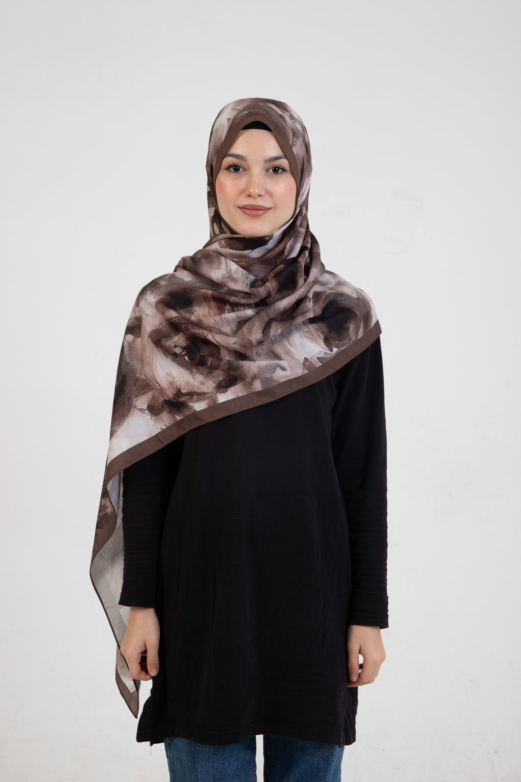 “Rosa” Gül Desenli İpeksi Soft Şal Kahverengi