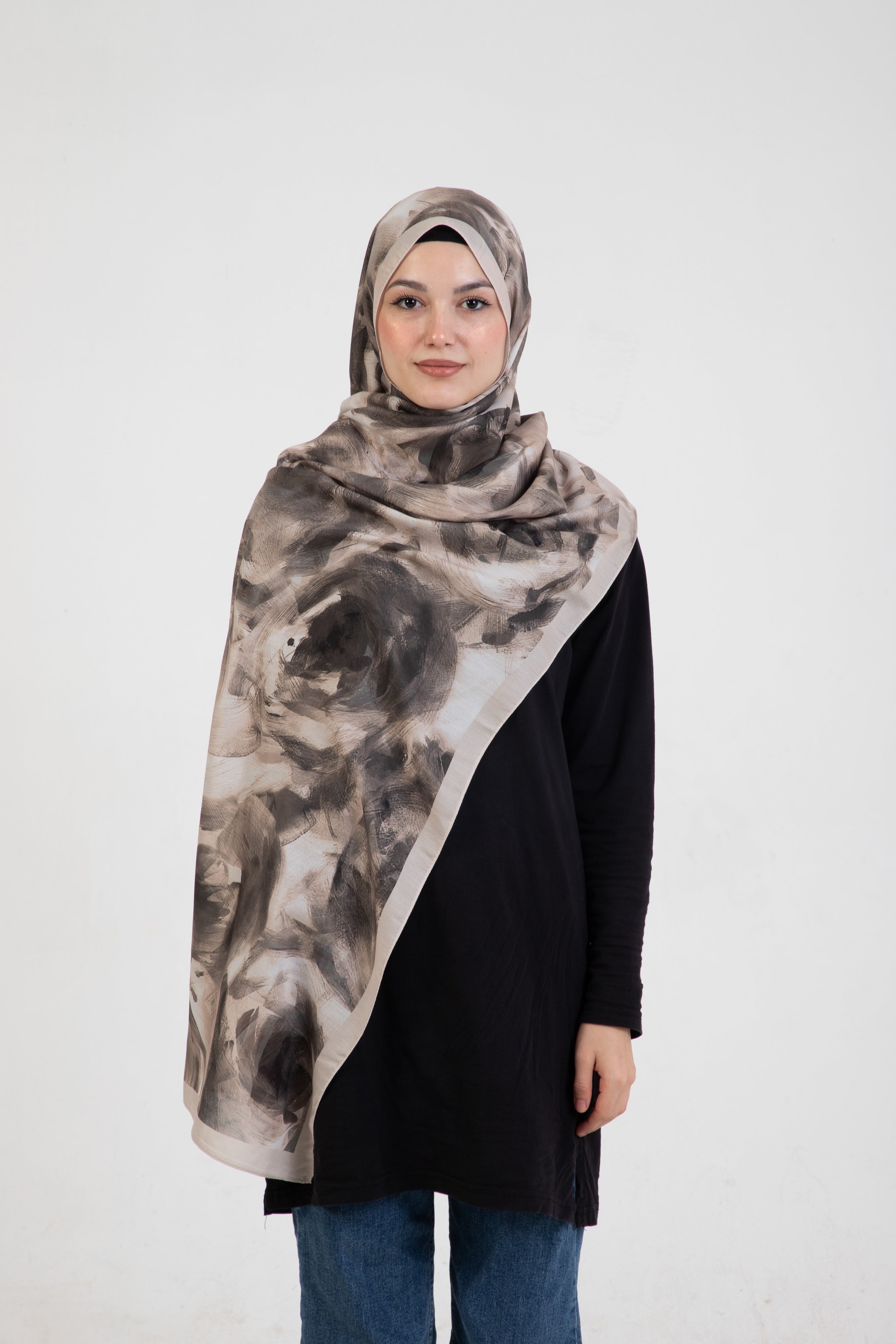 “Rosa” Gül Desenli İpeksi Soft Şal Bej