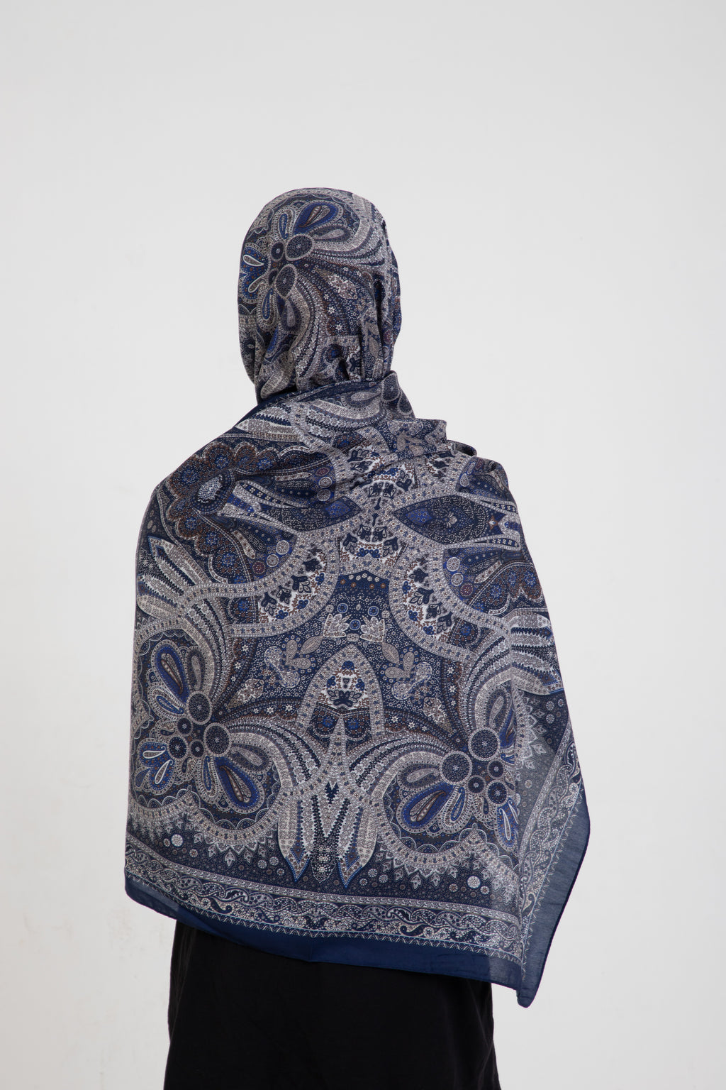 Etnik Etro “Tula” Desenli İpeksi Soft Şal Lacivert