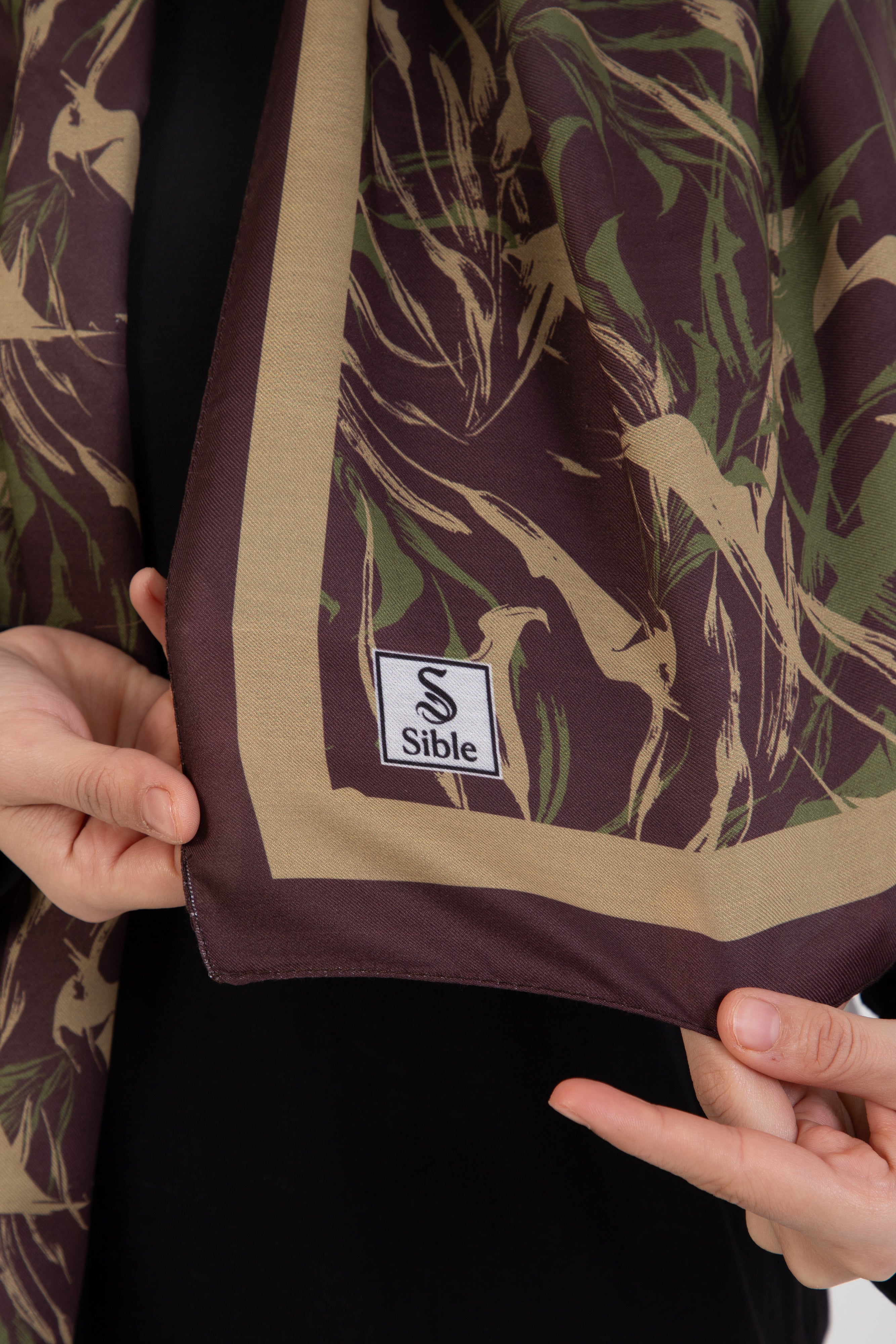 “Oasis” Desenli İpeksi Soft Şal Haki - Kahverengi