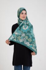 Floral “Zahara” Desenli İpeksi Soft Şal Yeşil - Görsel 3