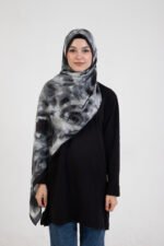 “Rosa” Gül Desenli İpeksi Soft Şal Siyah - Görsel 2