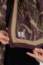 “Oasis” Desenli İpeksi Soft Şal Kahverengi - Görsel 2