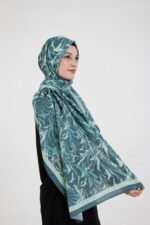 “Oasis” Desenli İpeksi Soft Şal Yeşil
